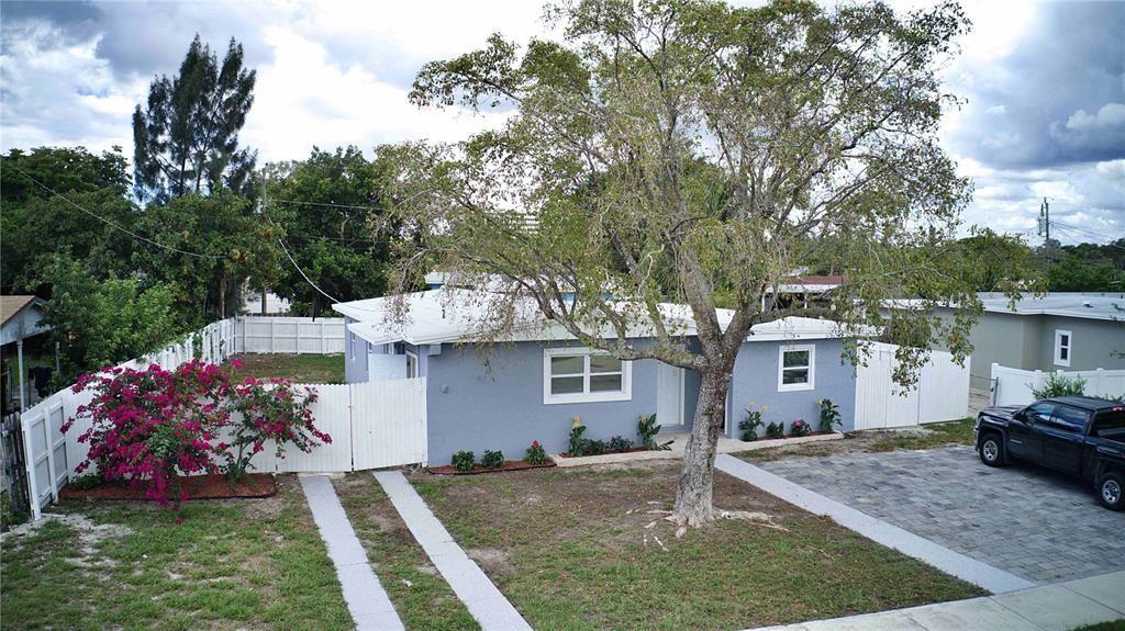 View photos, virtual tours, details... 266 NE 42nd St