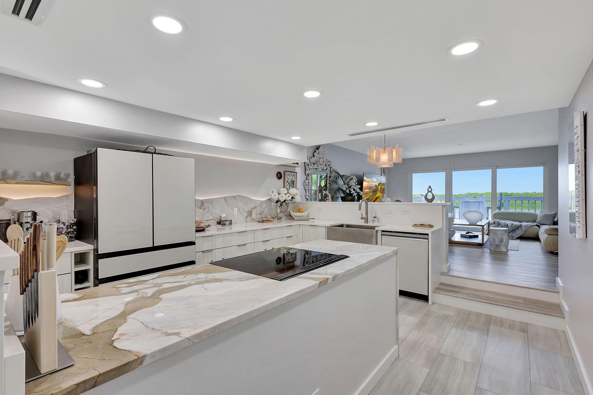 CORAL COVE BEACH SECTION - Residential