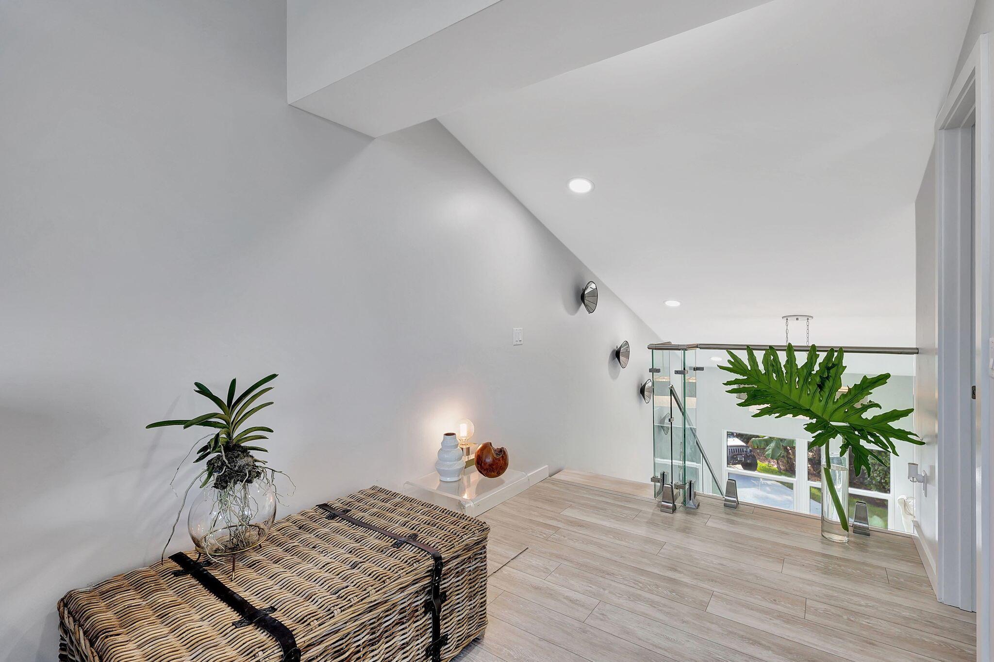 CORAL COVE BEACH SECTION - Residential