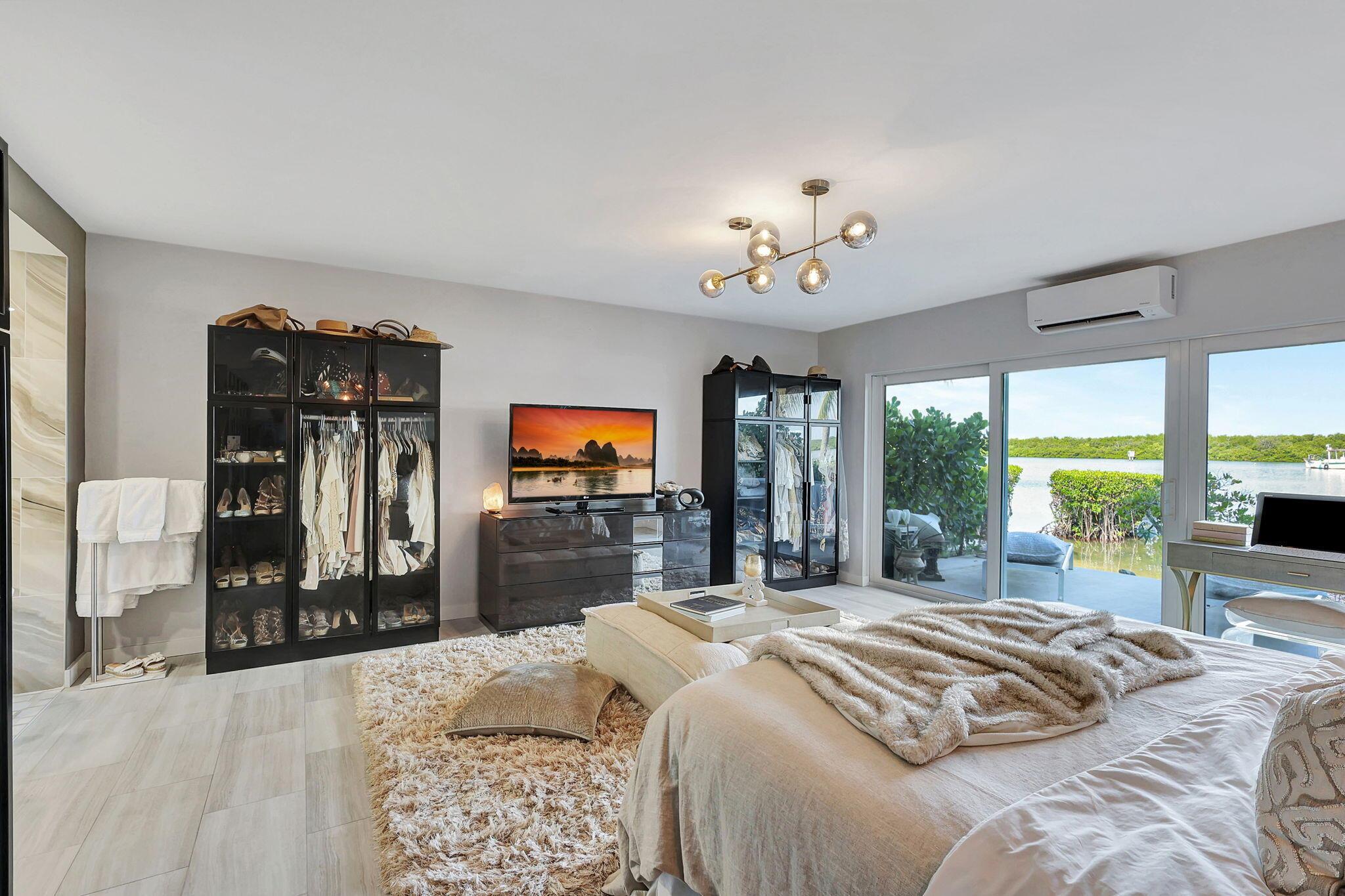 CORAL COVE BEACH SECTION - Residential
