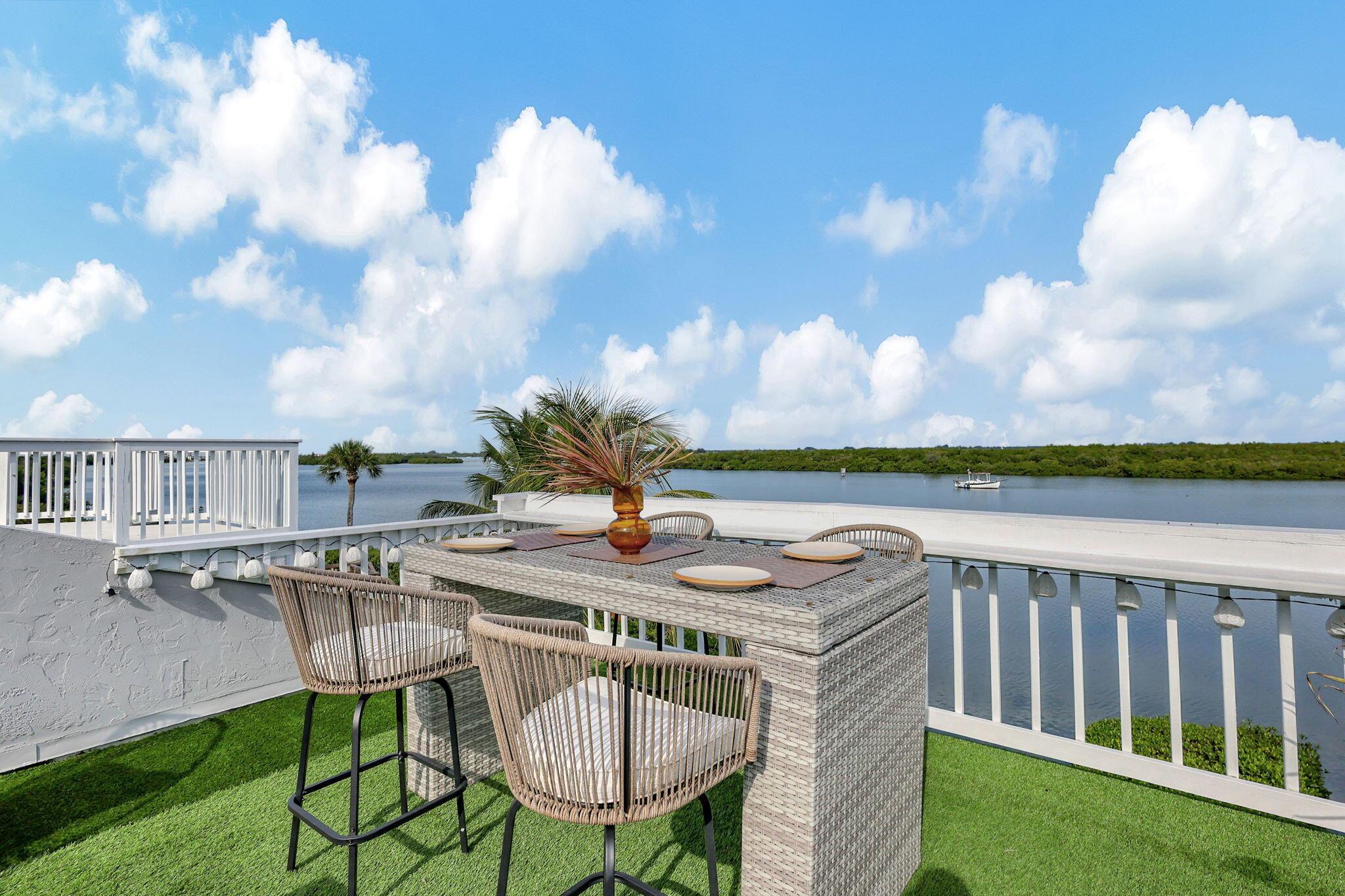 CORAL COVE BEACH SECTION - Residential