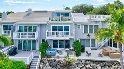 A home in Hutchinson Island