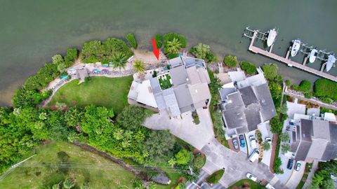 A home in Hutchinson Island