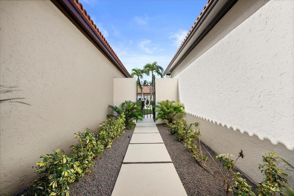 PGA RESORT COMMUNITY OF IRONWOOD 1 - Residential Lease