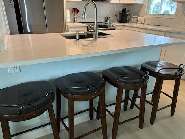 MANATEE BAY - Residential Lease