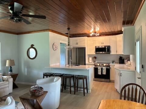MANATEE BAY - Residential Lease