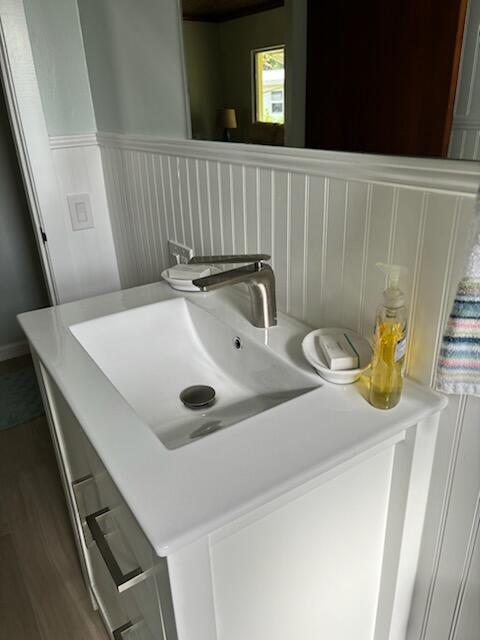 MANATEE BAY - Residential Lease