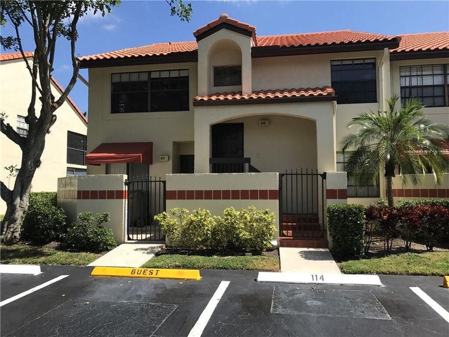 Immaculate, Bright & Spacious corner unit. Upgraded tile throughout. Upgraded appliances: flat top range, s/s refrigerator with Ice and water on door, microwave. Move in condition - meticulously maintained.  Best wide lake view.  Active community with many amenities including Pool, Tennis and club house.  Great location minutes to highways.