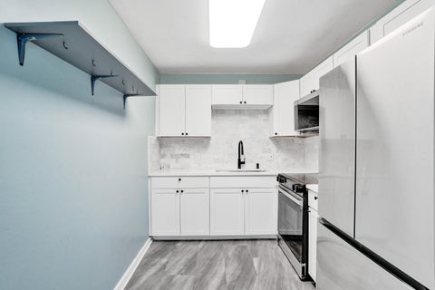 Tiny photo for 358 Oakridge T #358, Deerfield Beach, FL 33442 (MLS # B26024918)