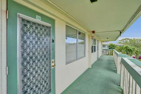 Tiny photo for 358 Oakridge T #358, Deerfield Beach, FL 33442 (MLS # B26024918)