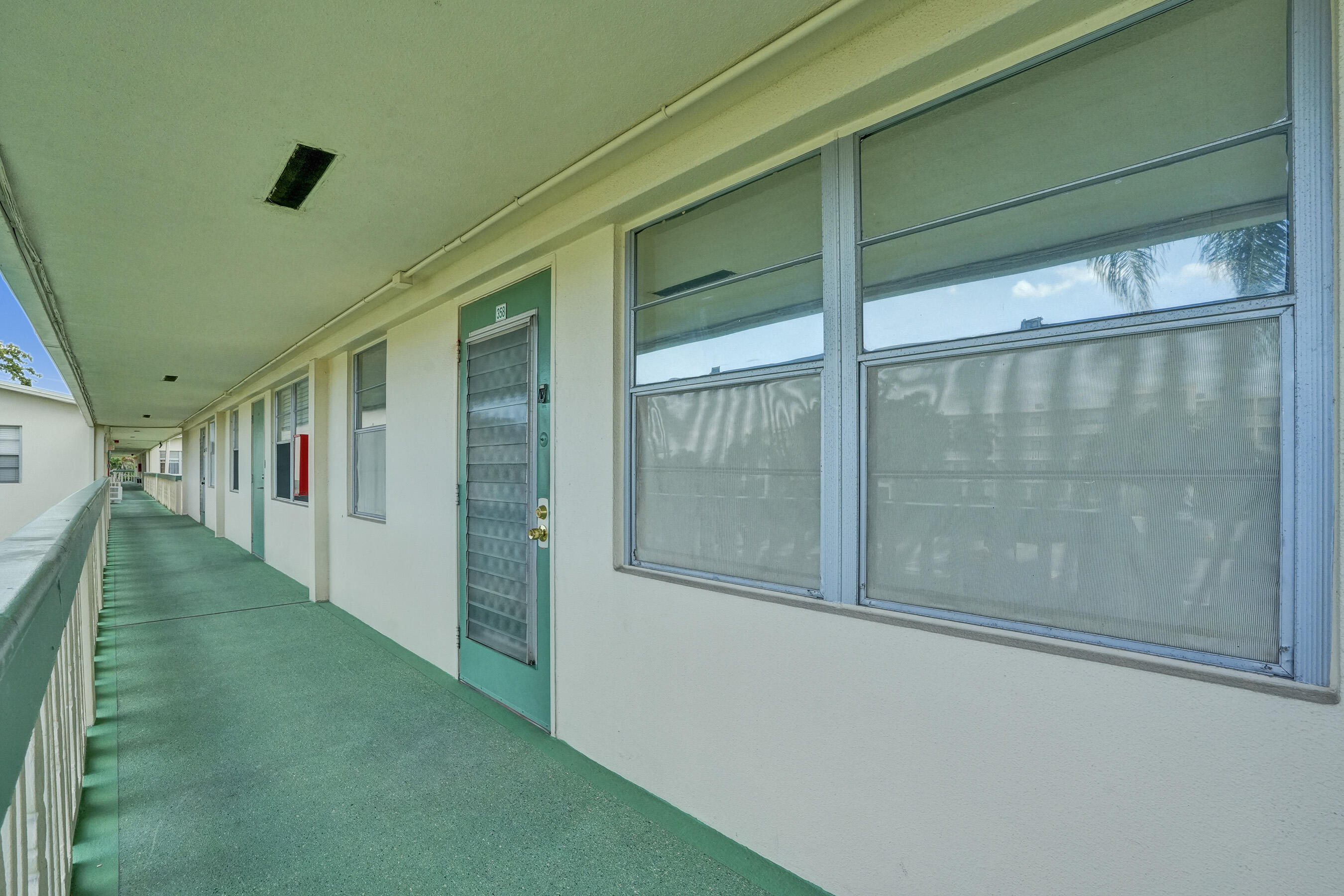 OAKRIDGE T CONDO - Residential