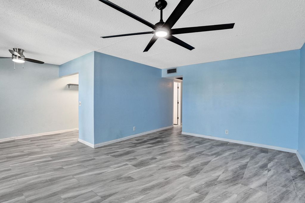 Photo of 358 Oakridge T #358, Deerfield Beach, FL 33442 (MLS # B26024918)