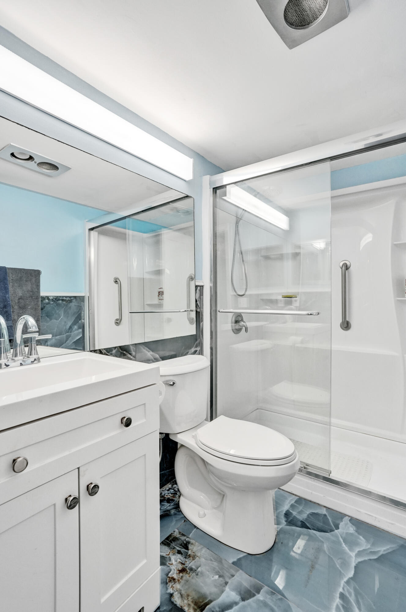OAKRIDGE T CONDO - Residential