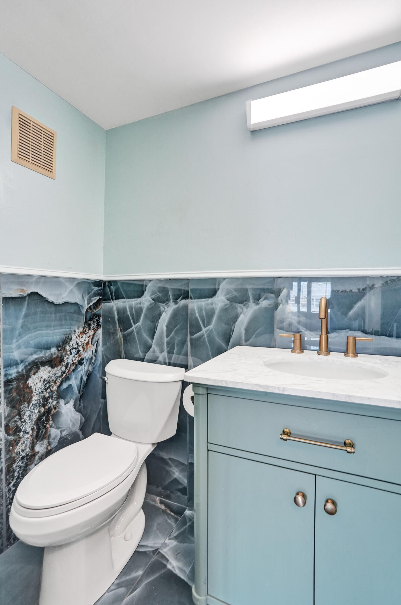 OAKRIDGE T CONDO - Residential