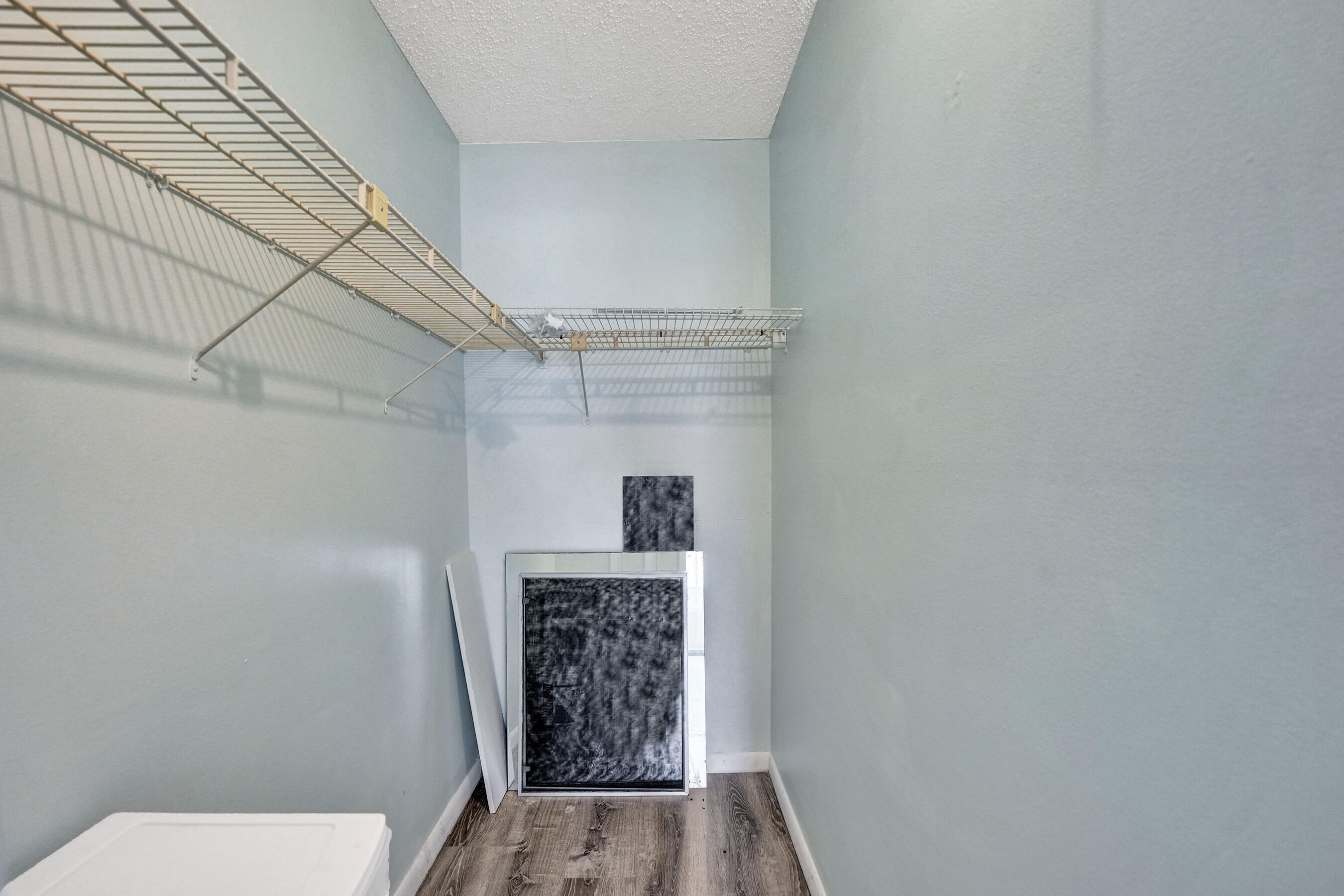 OAKRIDGE T CONDO - Residential