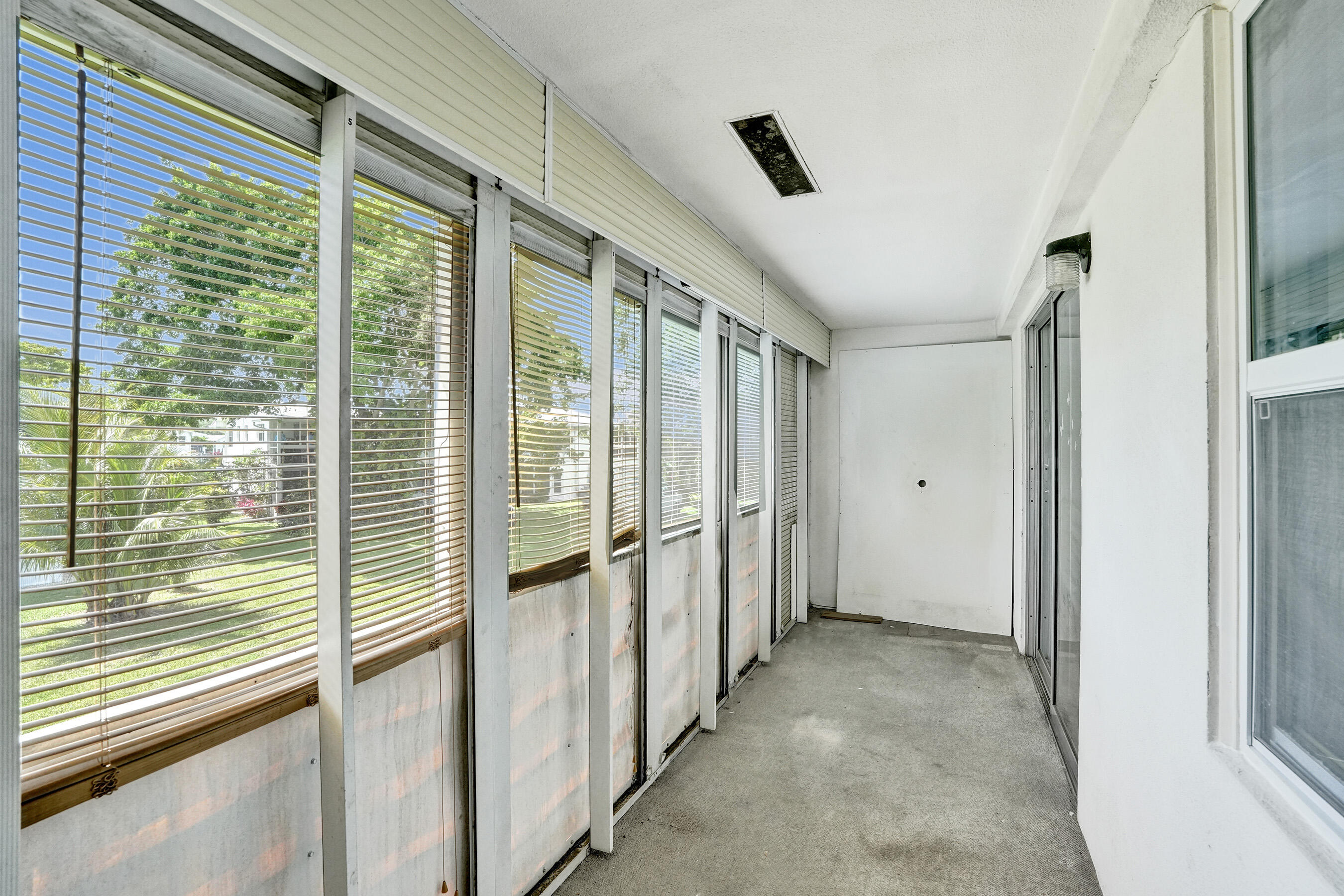 OAKRIDGE T CONDO - Residential