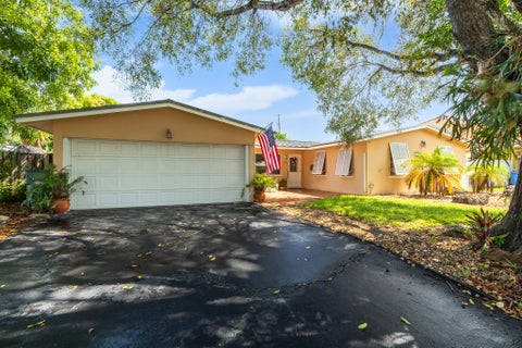 Tiny photo for 1601 NE 48TH Court, Oakland Park, FL 33334 (MLS # B26059166)