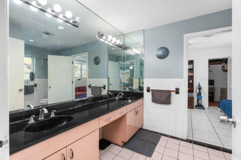 Tiny photo for 1601 NE 48TH Court, Oakland Park, FL 33334 (MLS # B26059166)