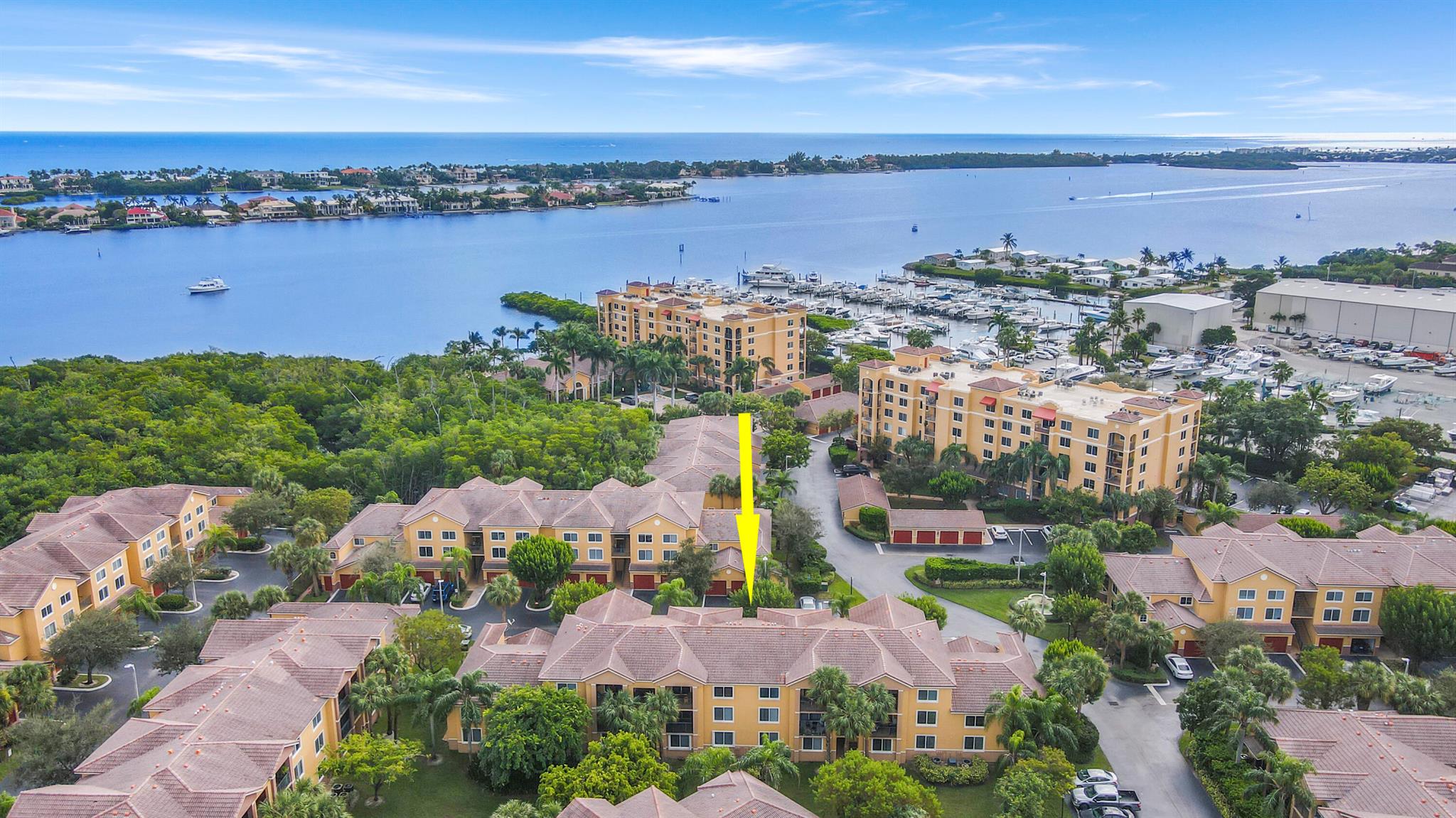 HYPOLUXOS MARINERS CAY CO - Residential Lease