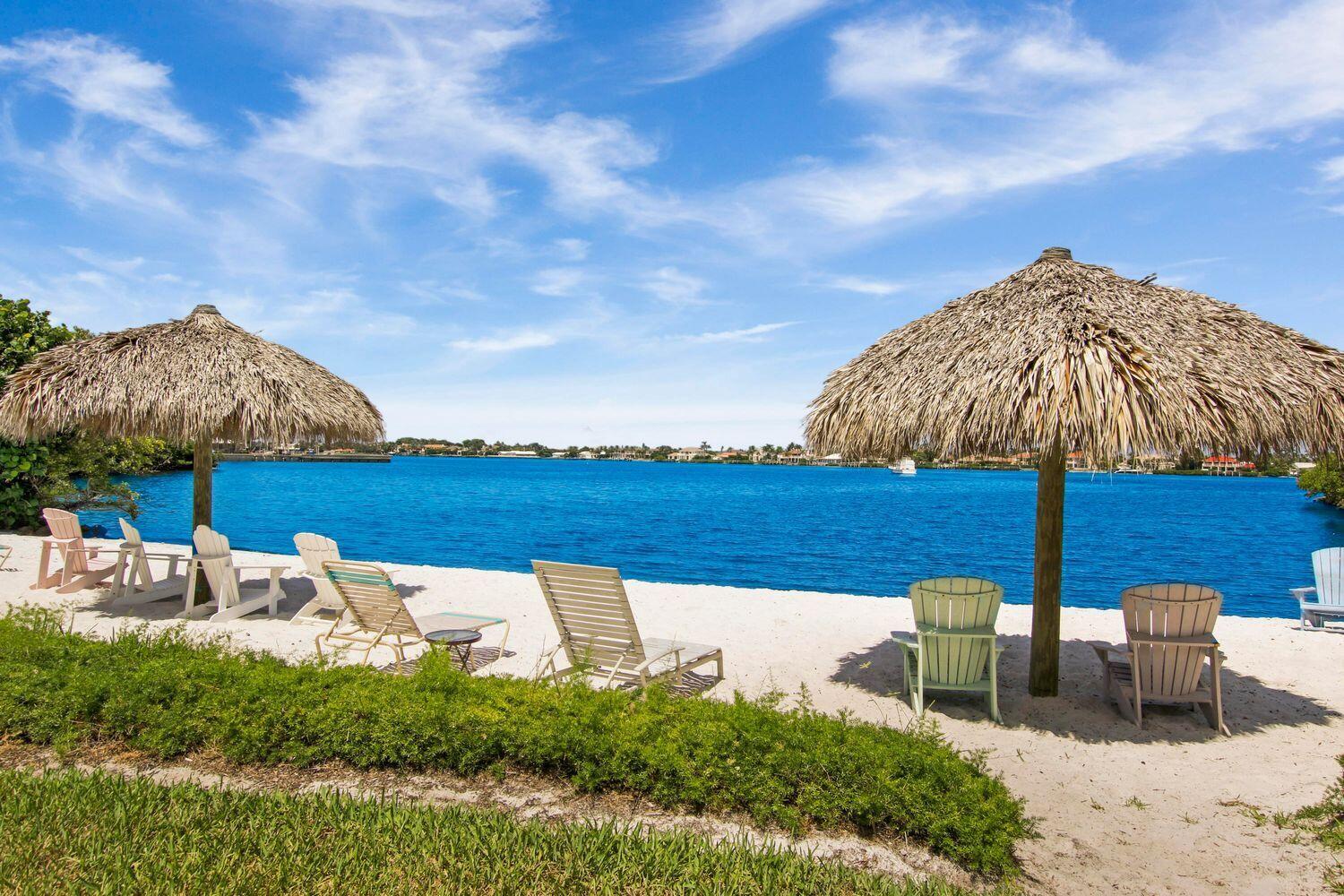 HYPOLUXOS MARINERS CAY CO - Residential Lease