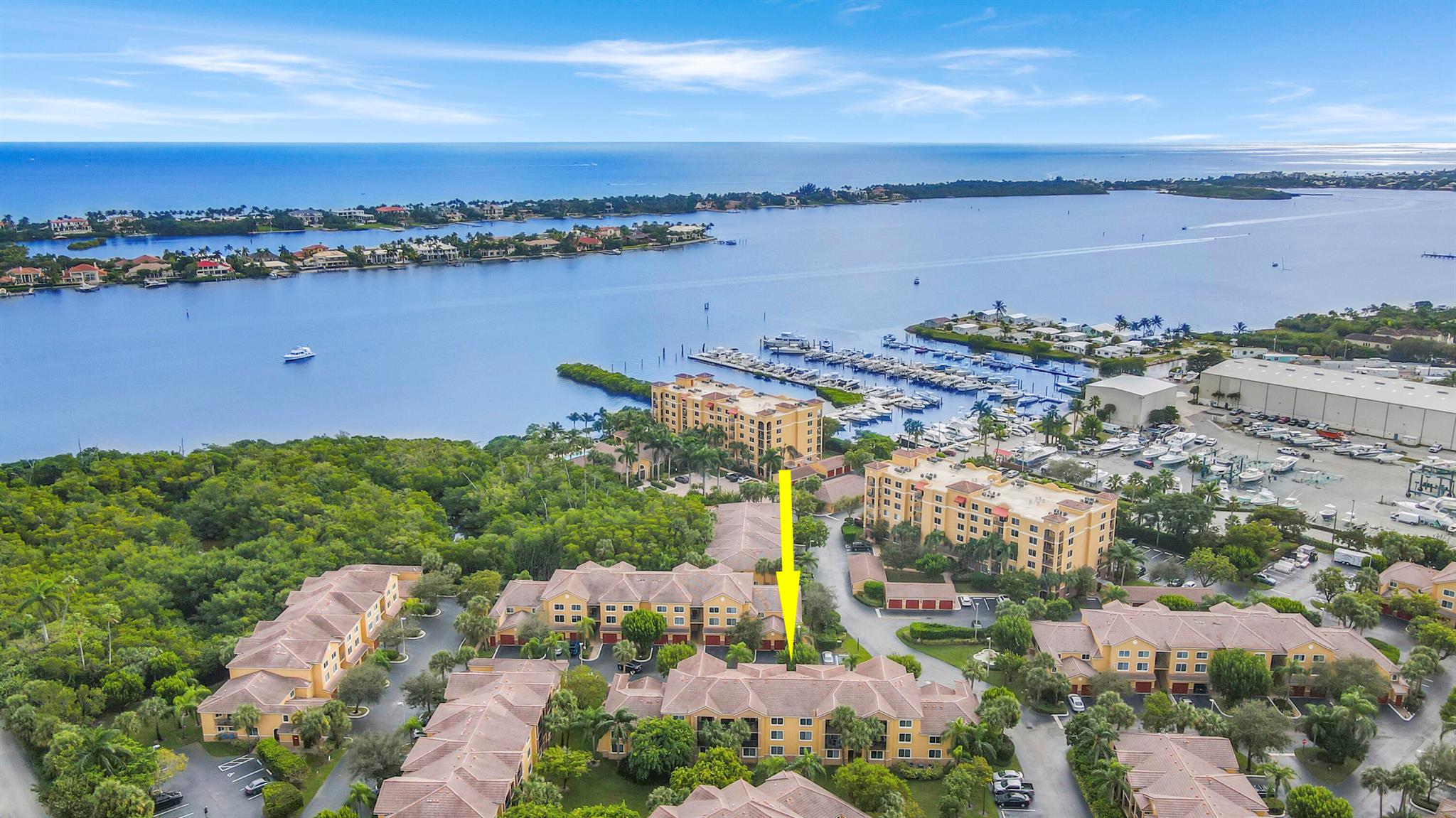 HYPOLUXOS MARINERS CAY CO - Residential Lease