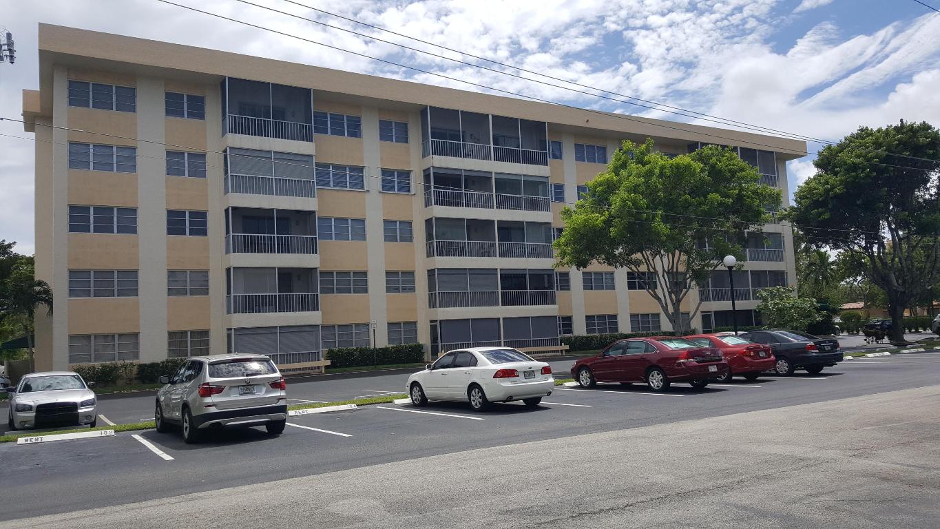 BCP CONDO (BOCA CENTER PLAZA) - Residential Lease