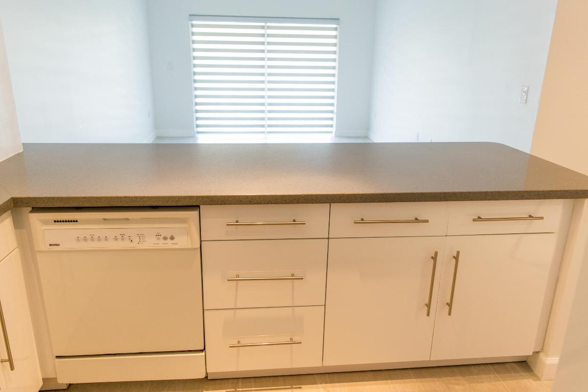 BCP CONDO (BOCA CENTER PLAZA) - Residential Lease