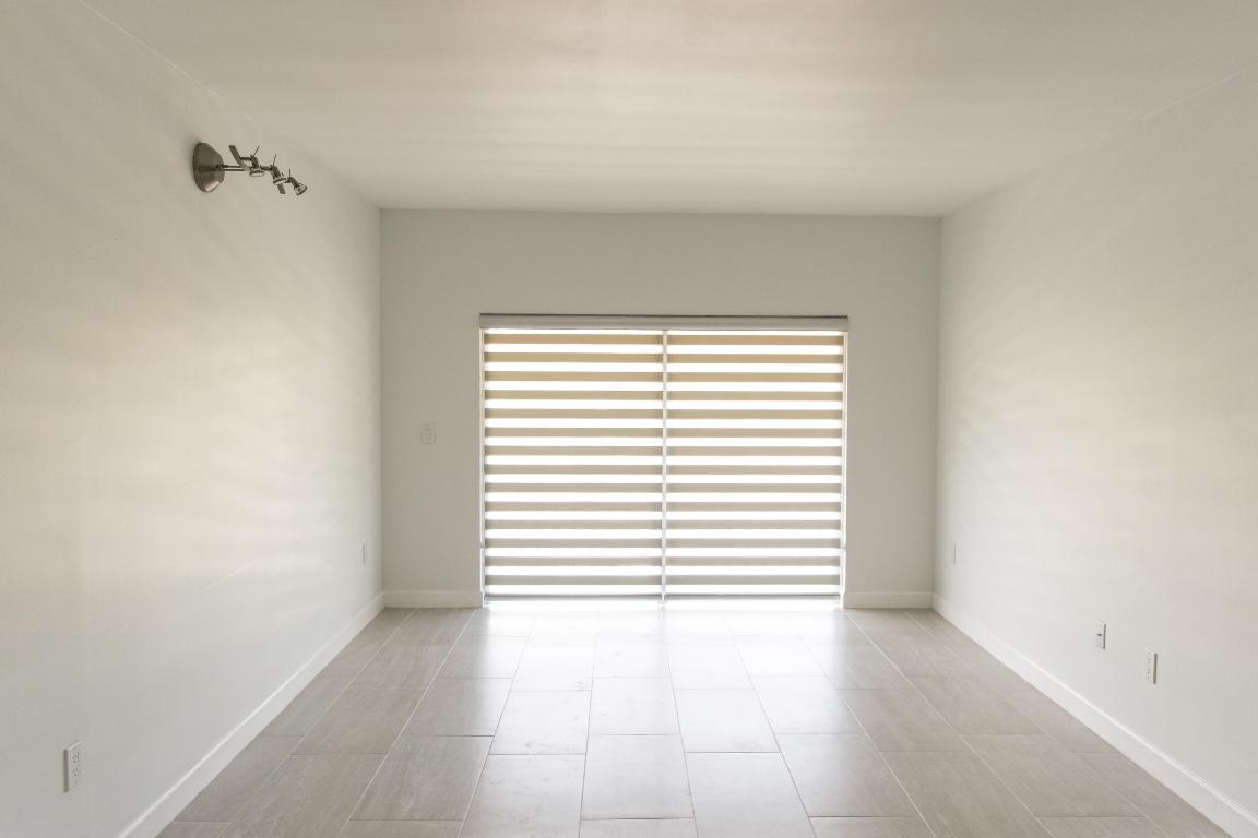 BCP CONDO (BOCA CENTER PLAZA) - Residential Lease