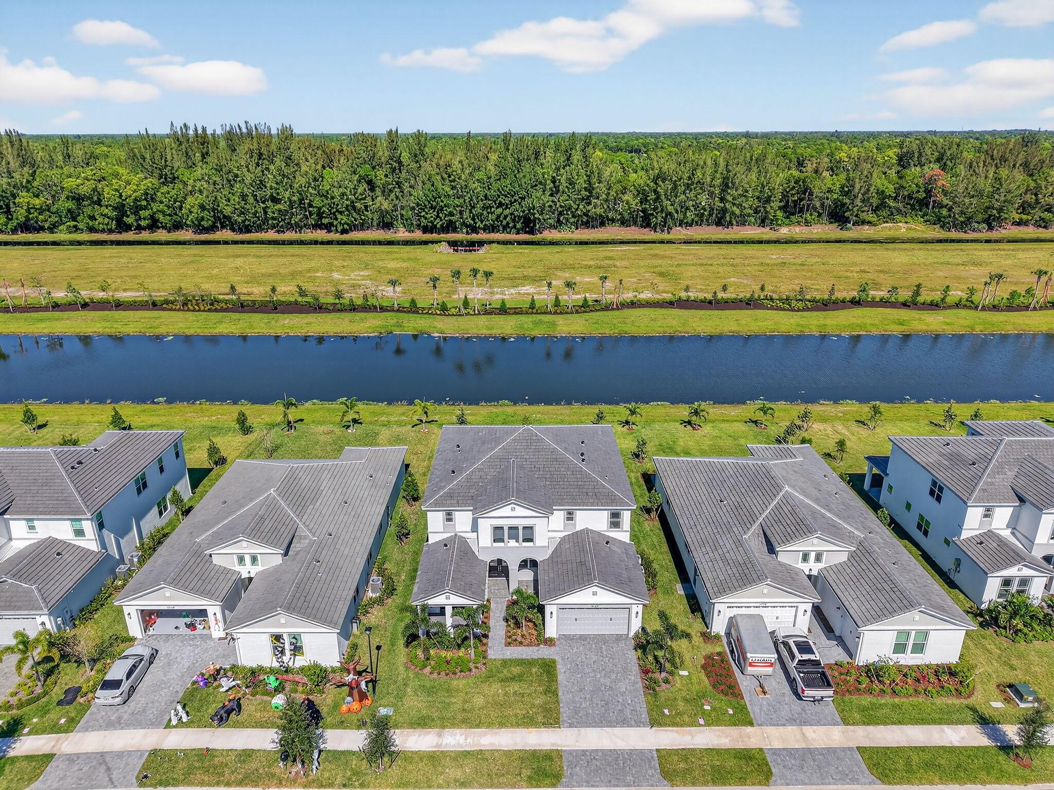 WOODLANDS OF WESTLAKE - Residential Lease