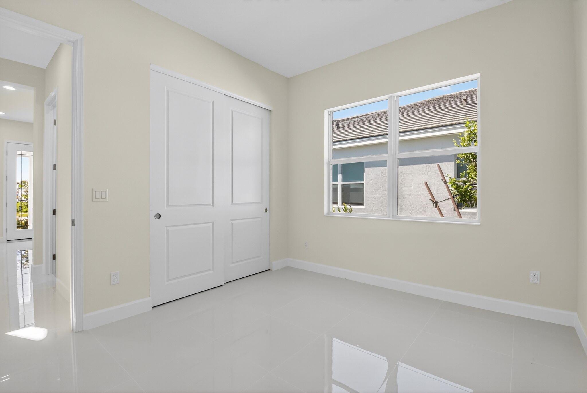 WOODLANDS OF WESTLAKE - Residential Lease