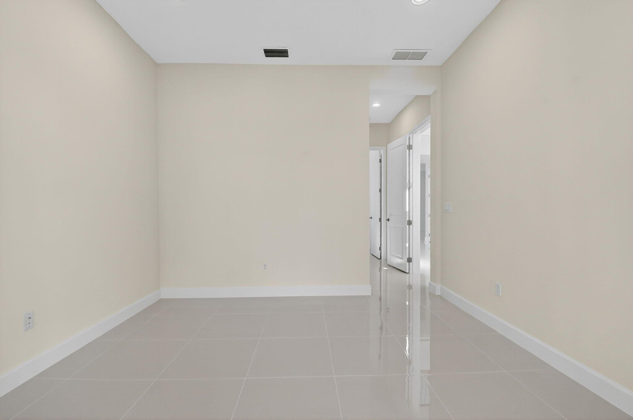 WOODLANDS OF WESTLAKE - Residential Lease