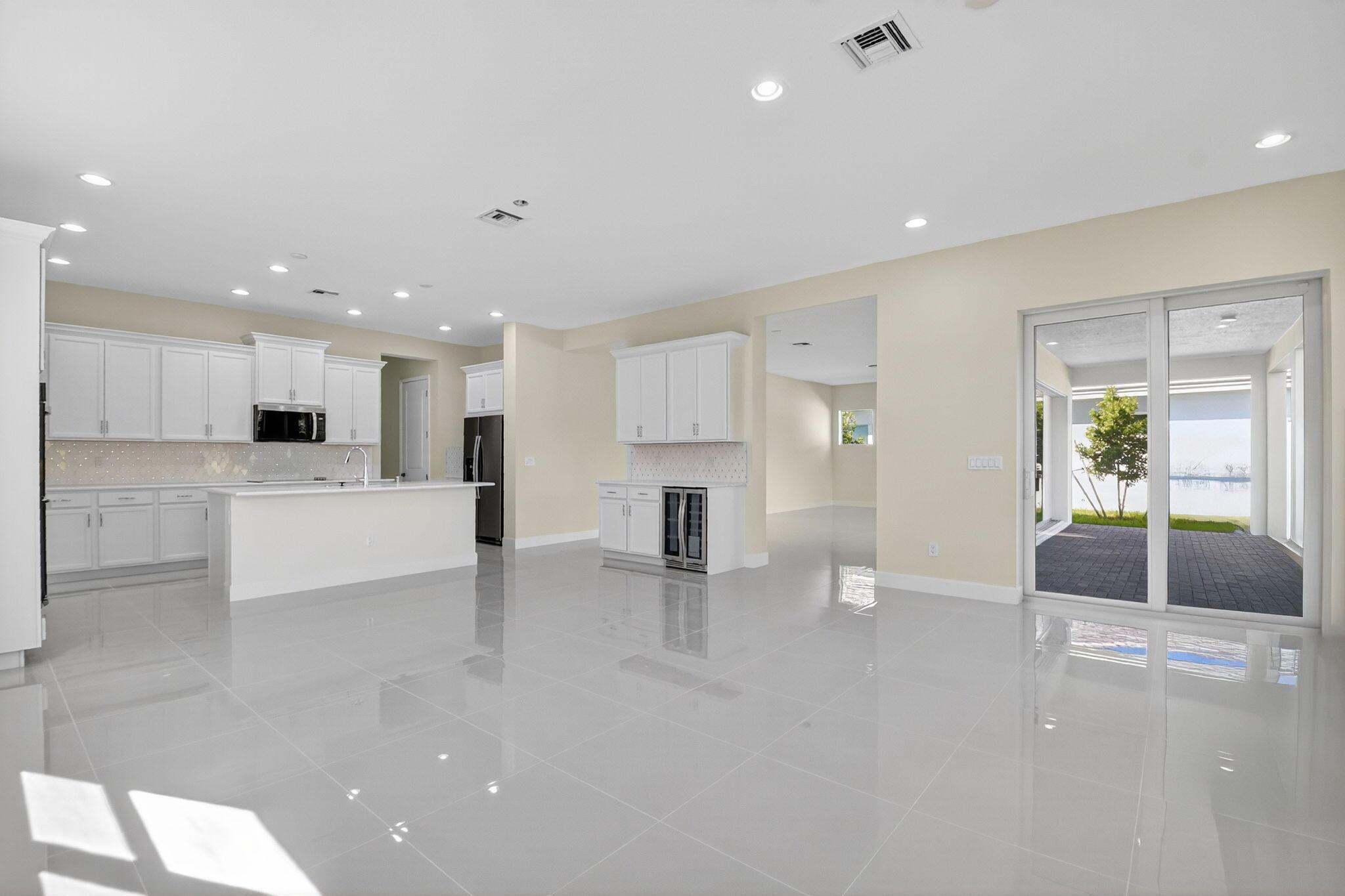 WOODLANDS OF WESTLAKE - Residential Lease