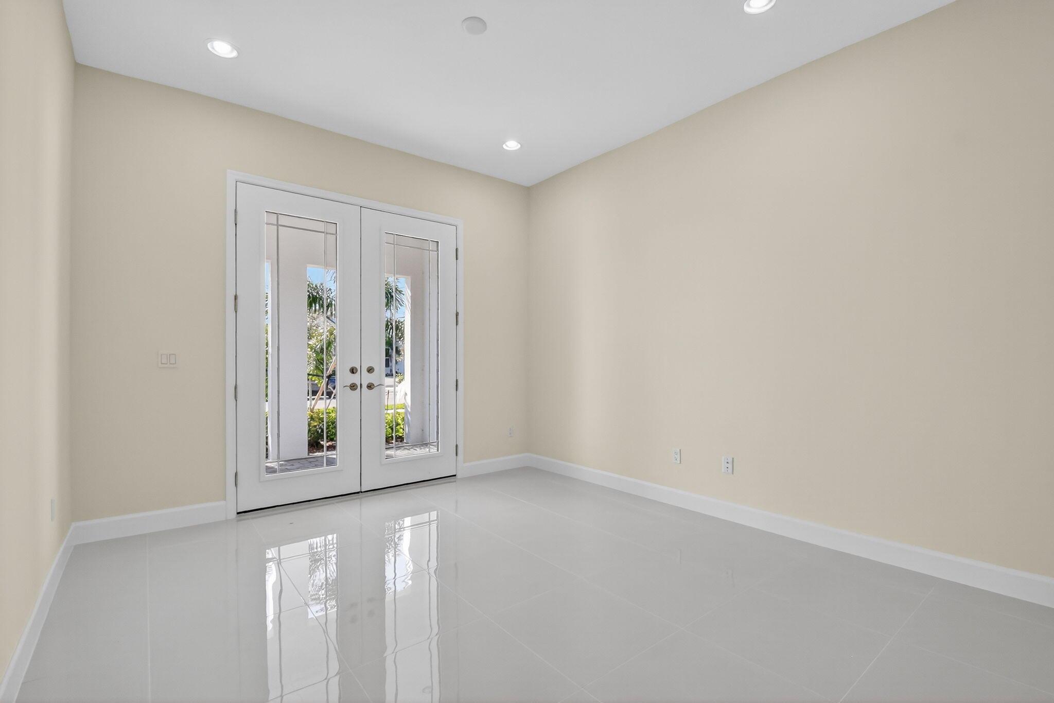 WOODLANDS OF WESTLAKE - Residential Lease