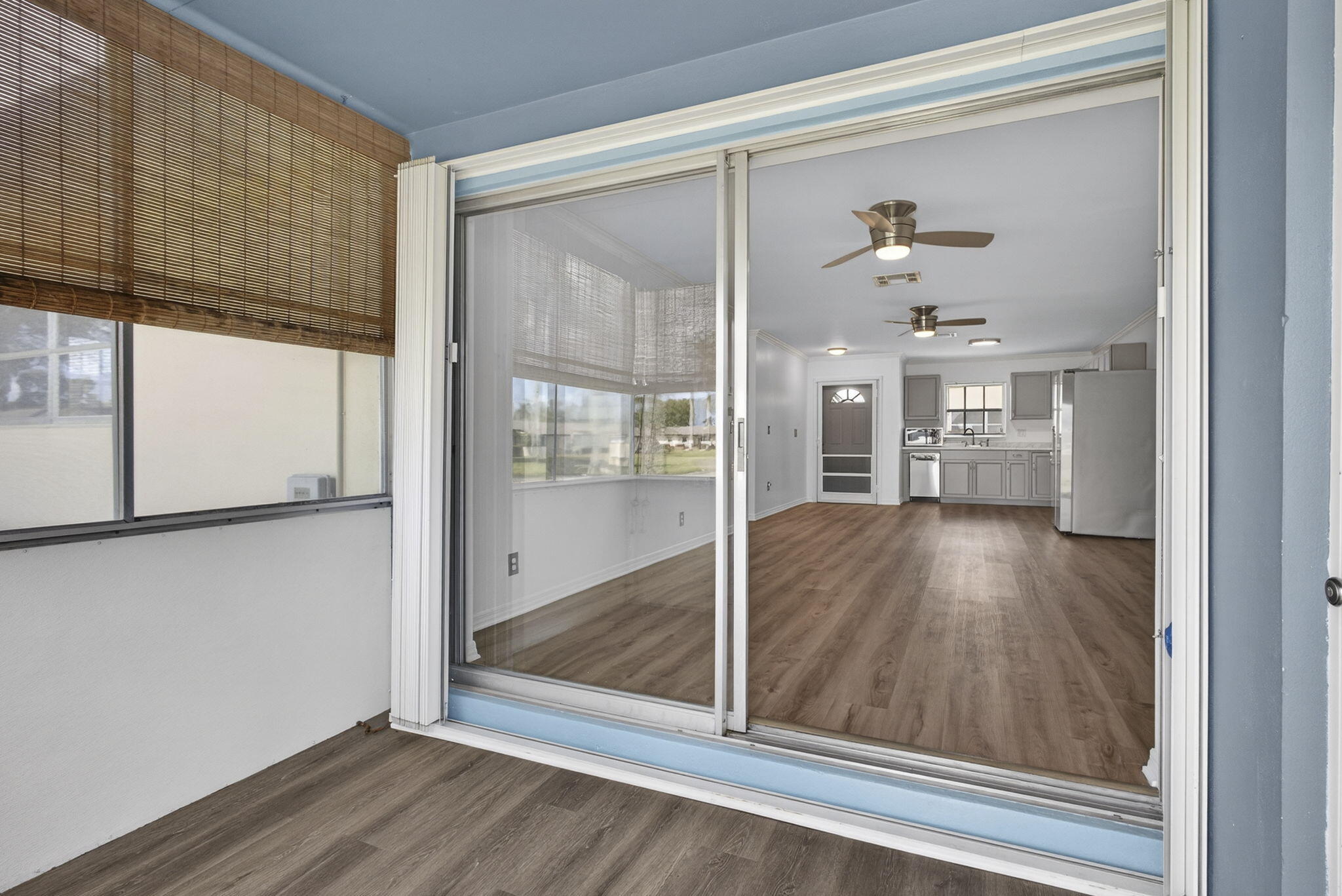 CRESTHAVEN VILLAS 6 CONDO - Residential