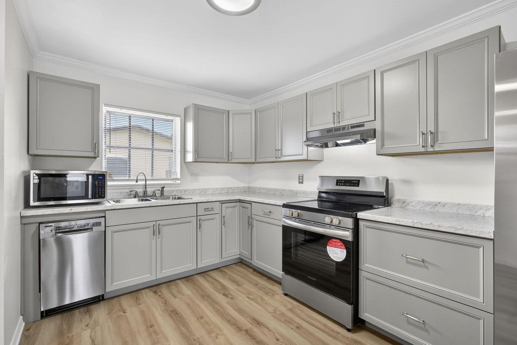 Photo of 2960 Ashley Drive E #D, West Palm Beach, FL 33415 (MLS # R11168206)
