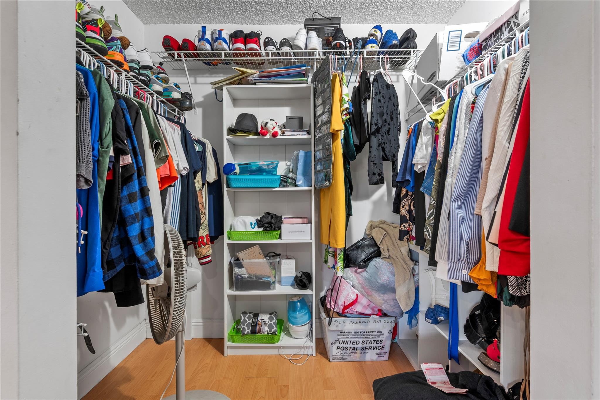 WEST LAKE - Residential