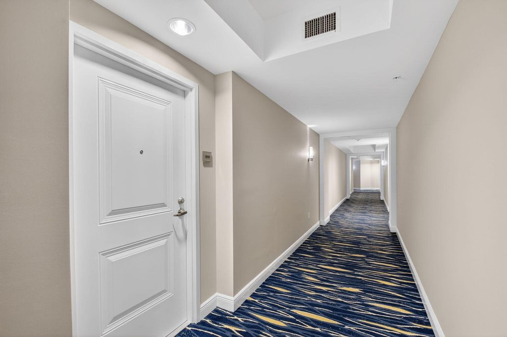 Photo of 450 N Federal Highway #1010, Boynton Beach, FL 33435 (MLS # R11157968)