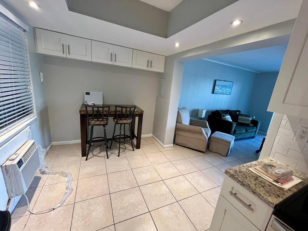 Photo of 209 SE 6th Street #4, Boynton Beach, FL 33435 (MLS # B26069839)