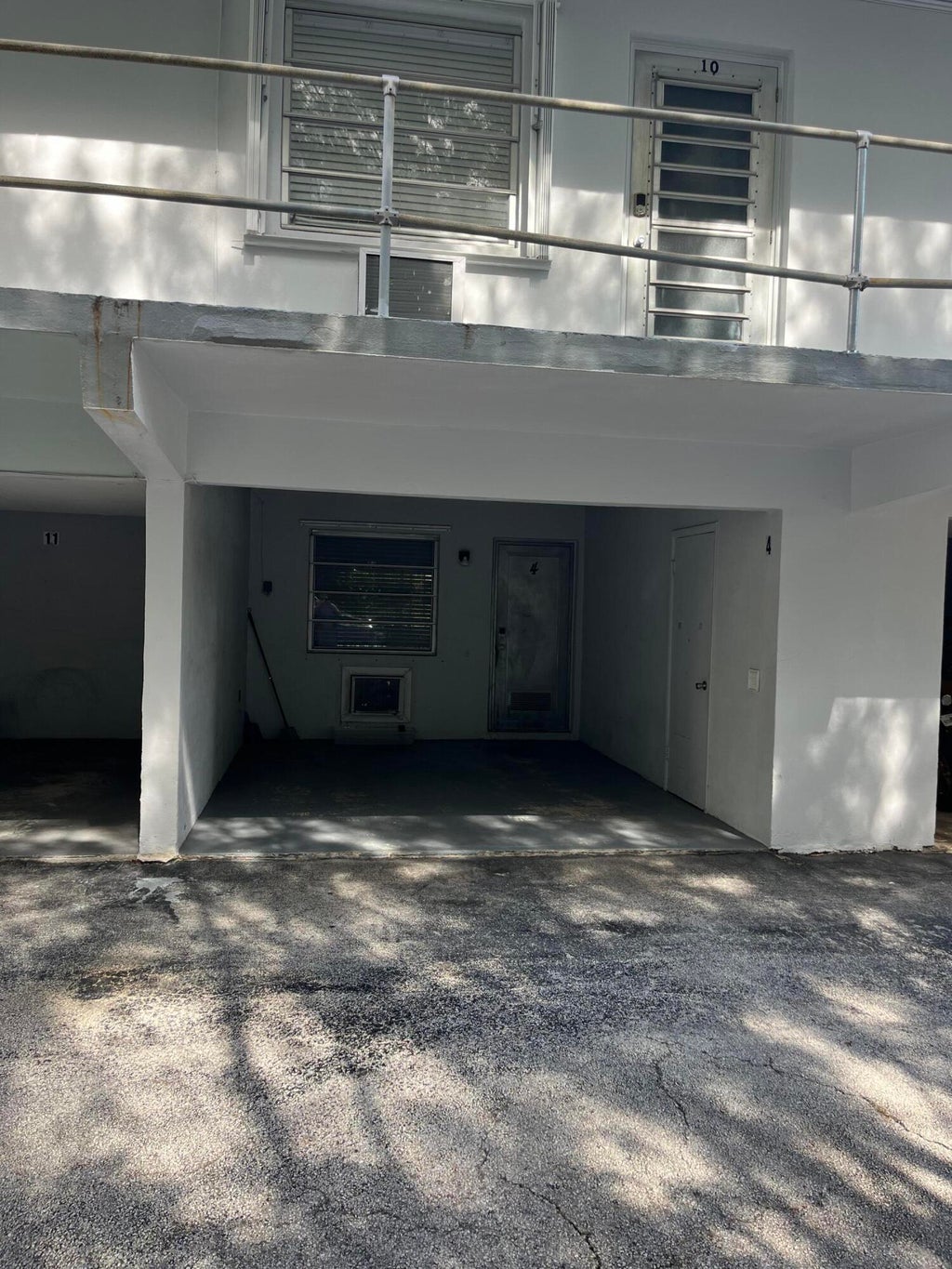 Photo of 209 SE 6th Street #4, Boynton Beach, FL 33435 (MLS # B26069839)