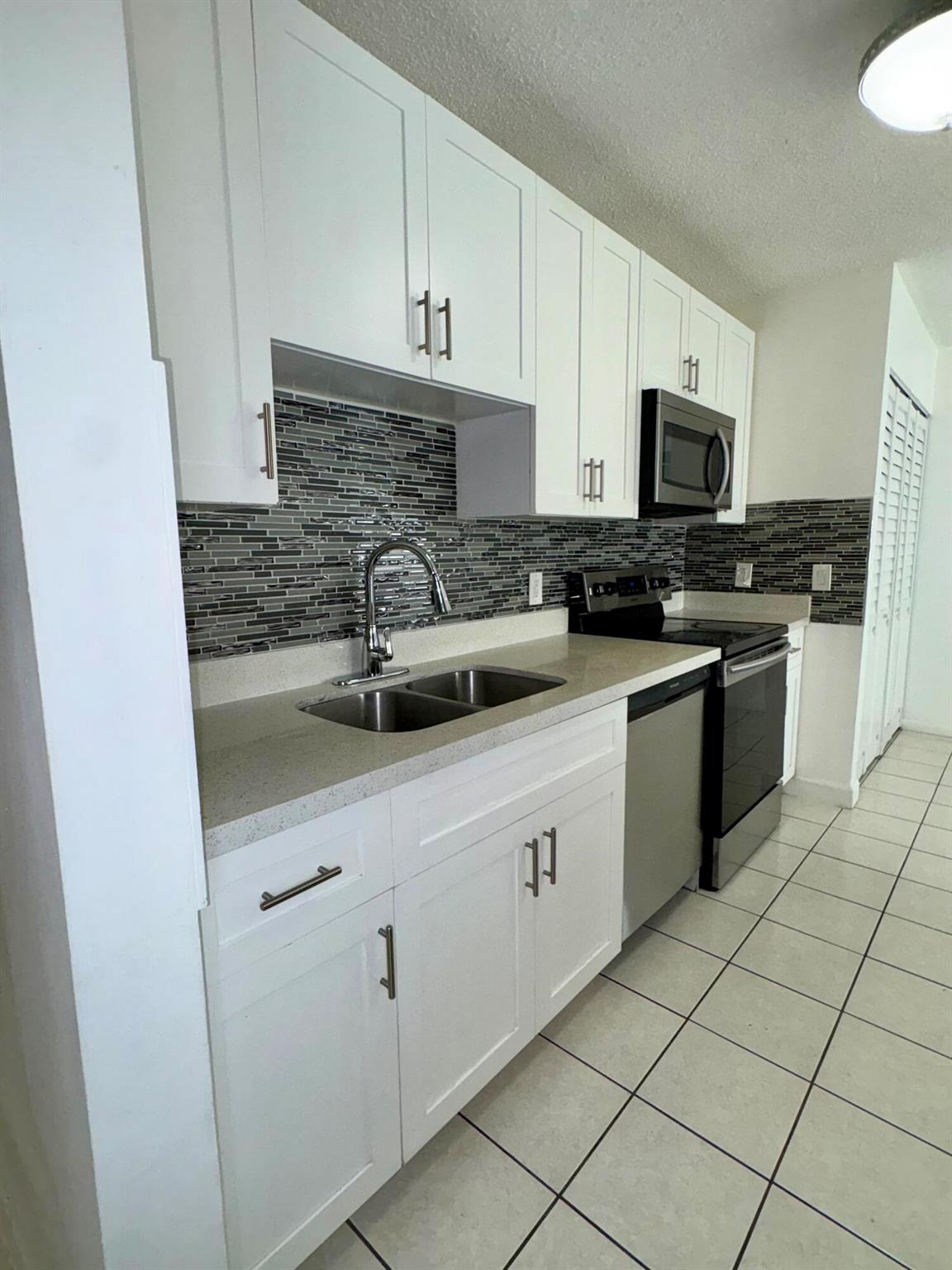 NORMANDY - Residential Lease