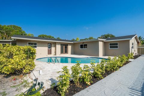 Single Family Residence in Boca Raton FL 1798 9th Street St 41.jpg