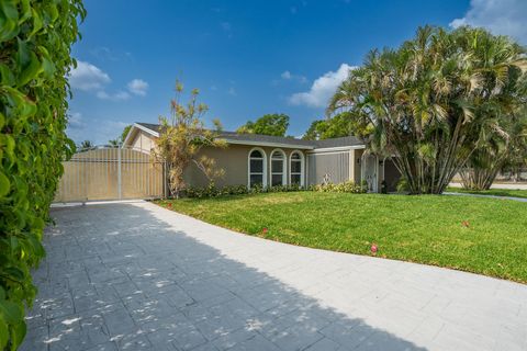 Single Family Residence in Boca Raton FL 1798 9th Street St 36.jpg