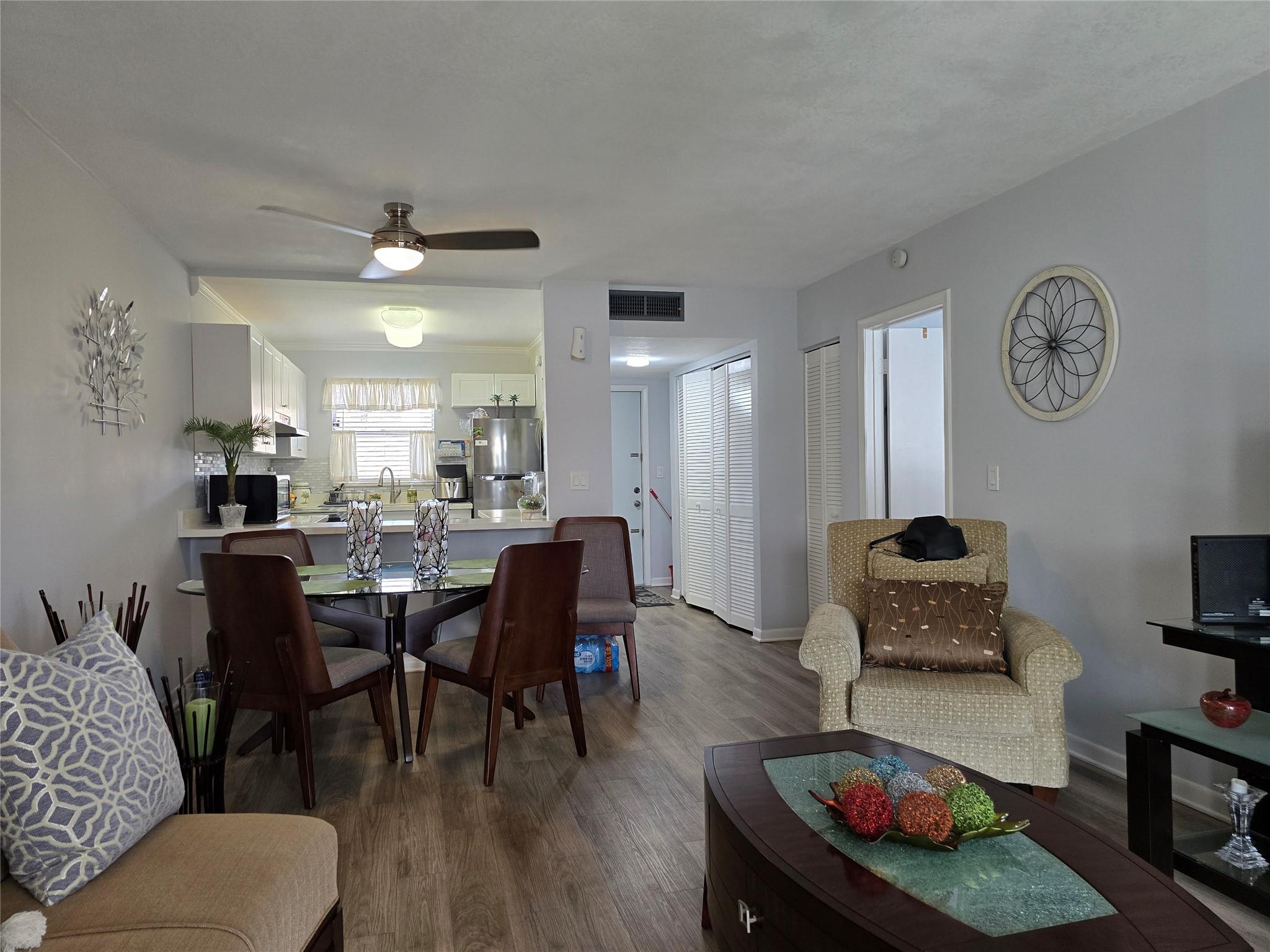 ROYAL PARK GARDENS - Residential