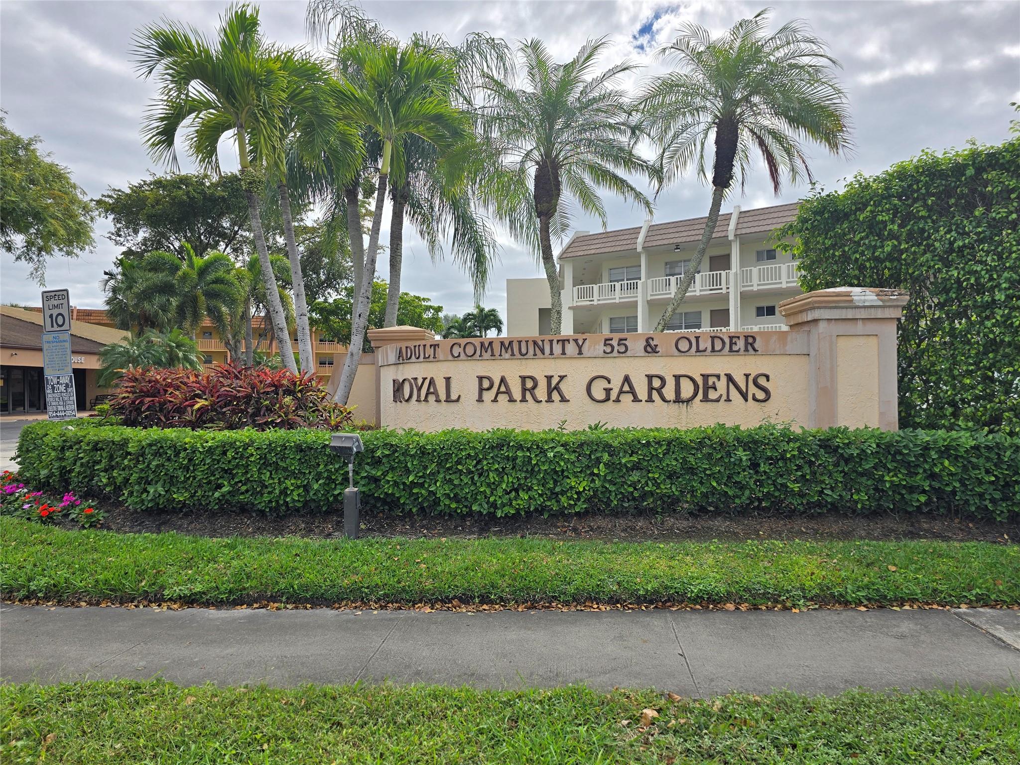Welcome to this amazing 1Bedroom 1.5 Bath condo located in Royal Park Gardens, a 55+ Community. Beautifully remodeled!... unit features an open-concept kitchen - living area with new cabinets and stone countertops in the kitchen, title throughout, extending to a screened balcony with serene water views, spacious bedroom, walk- in closet, private full bathroom, impact windows and accordion shutters. Enjoy the amenities that this vibrant community has to offer, multiple pools, clubhouse, fitness center, tennis, and much more.
One reserved parking space and a private storage unit.
Conveniently located near shopping, restaurants, entertainment, parks, and major highways.
Don’t miss your chance to own this lovely condo in an exceptional location! Seller is motivated.