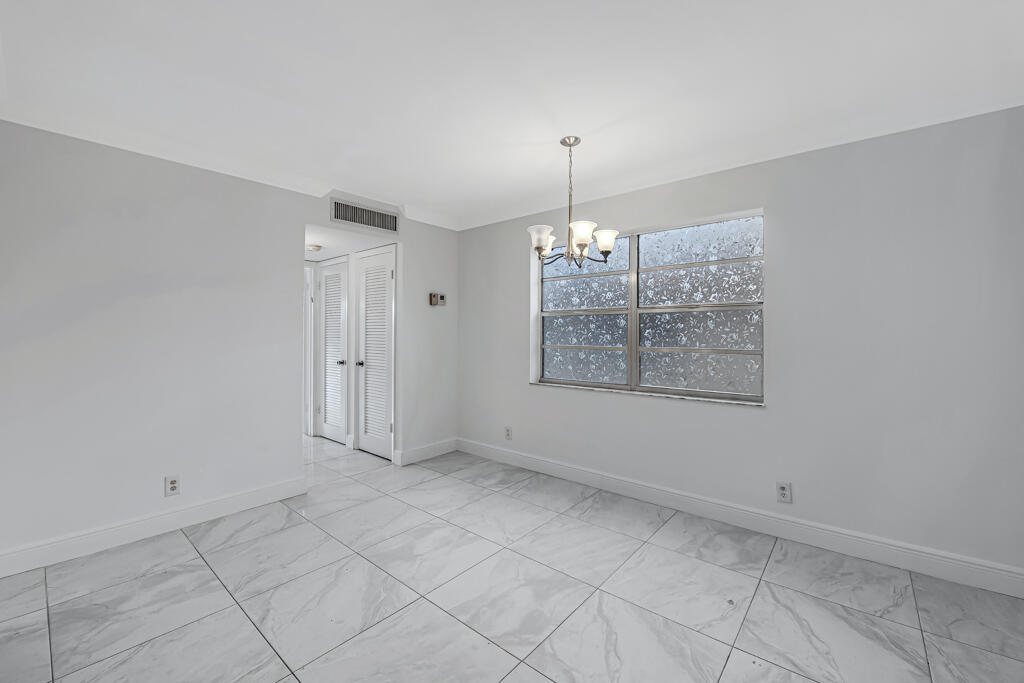 KINGS POINT CAPRi - Residential