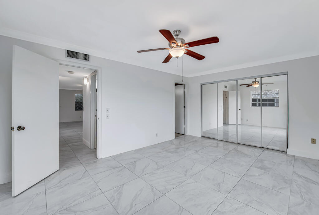 KINGS POINT CAPRi - Residential