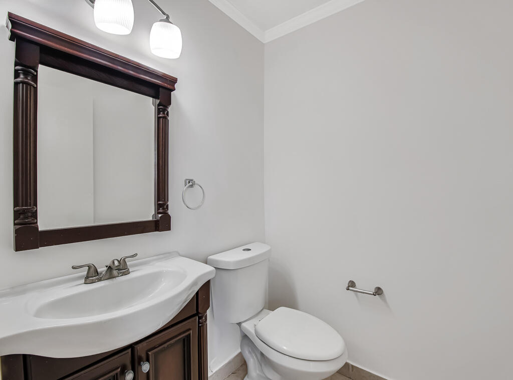 KINGS POINT CAPRi - Residential