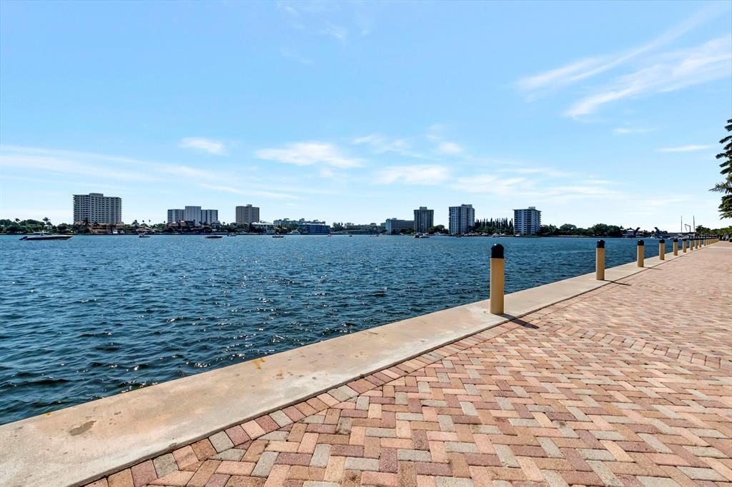 MIZNER GRAND CONDO - Residential