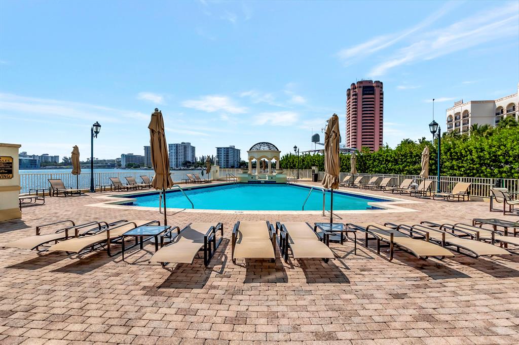 MIZNER GRAND CONDO - Residential