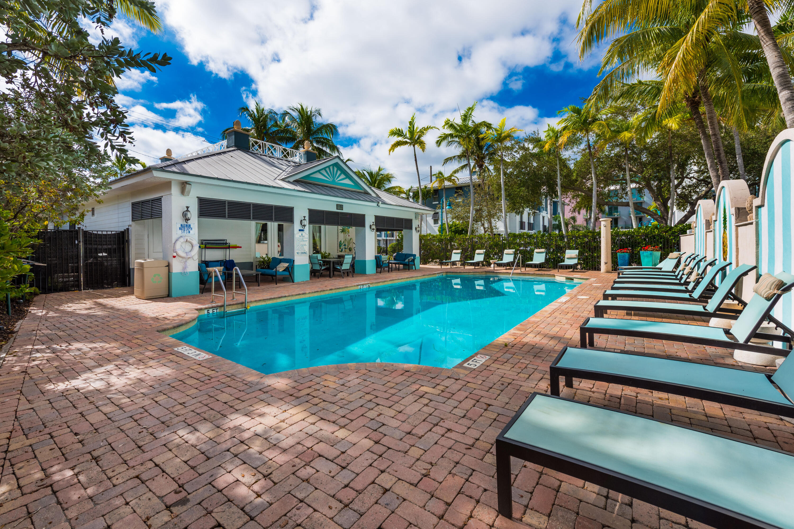 PINEAPPLE GROVE VILLAGE CONDO - Residential Lease